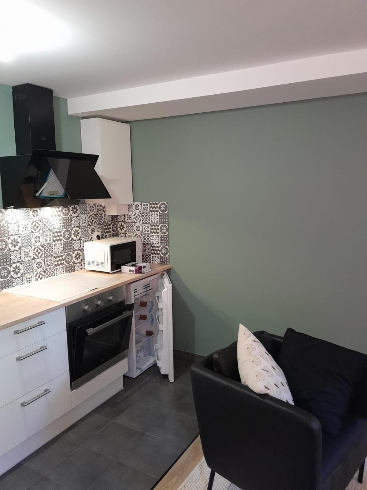 Appartement Proche Gare Сен-Бріє Екстер'єр фото